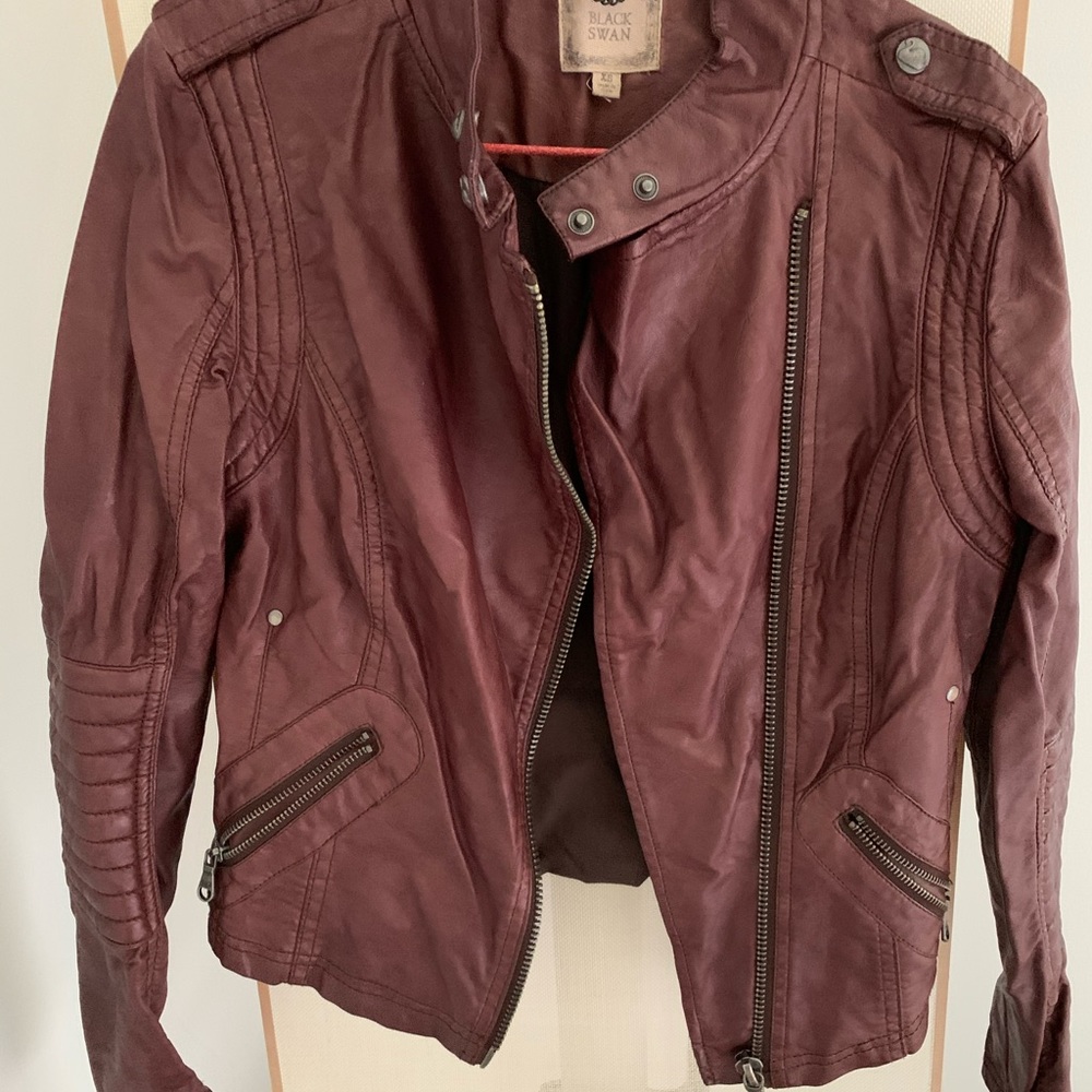 Leather jacket - Picture 7 of 9